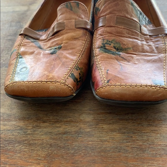 Floral Leather Loafers - Sz 6.5 NWOT - Picture 5 of 9